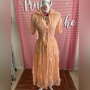 Vintage 1980s/90s does 1940s/50s Lace Peach Shirtdress ✨